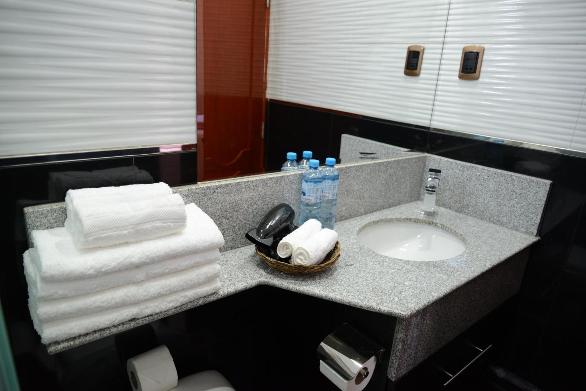 Altipacha Ayacucho Hotel Экстерьер фото