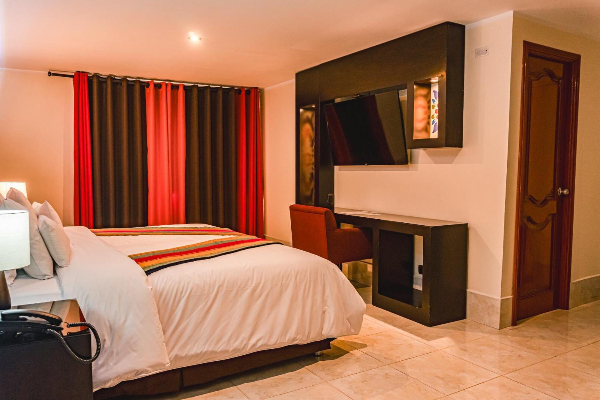 Altipacha Ayacucho Hotel Экстерьер фото