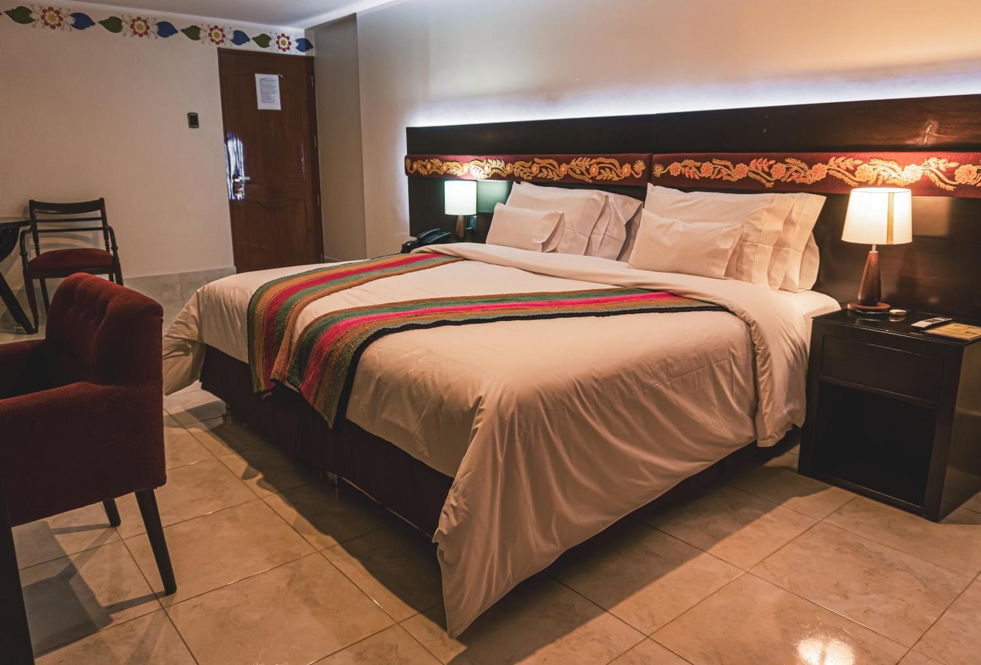 Altipacha Ayacucho Hotel Экстерьер фото