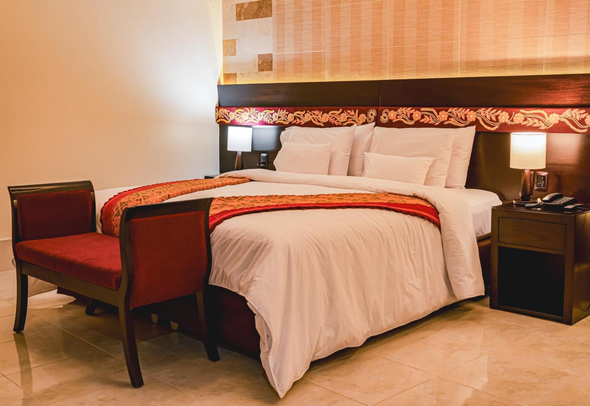 Altipacha Ayacucho Hotel Экстерьер фото
