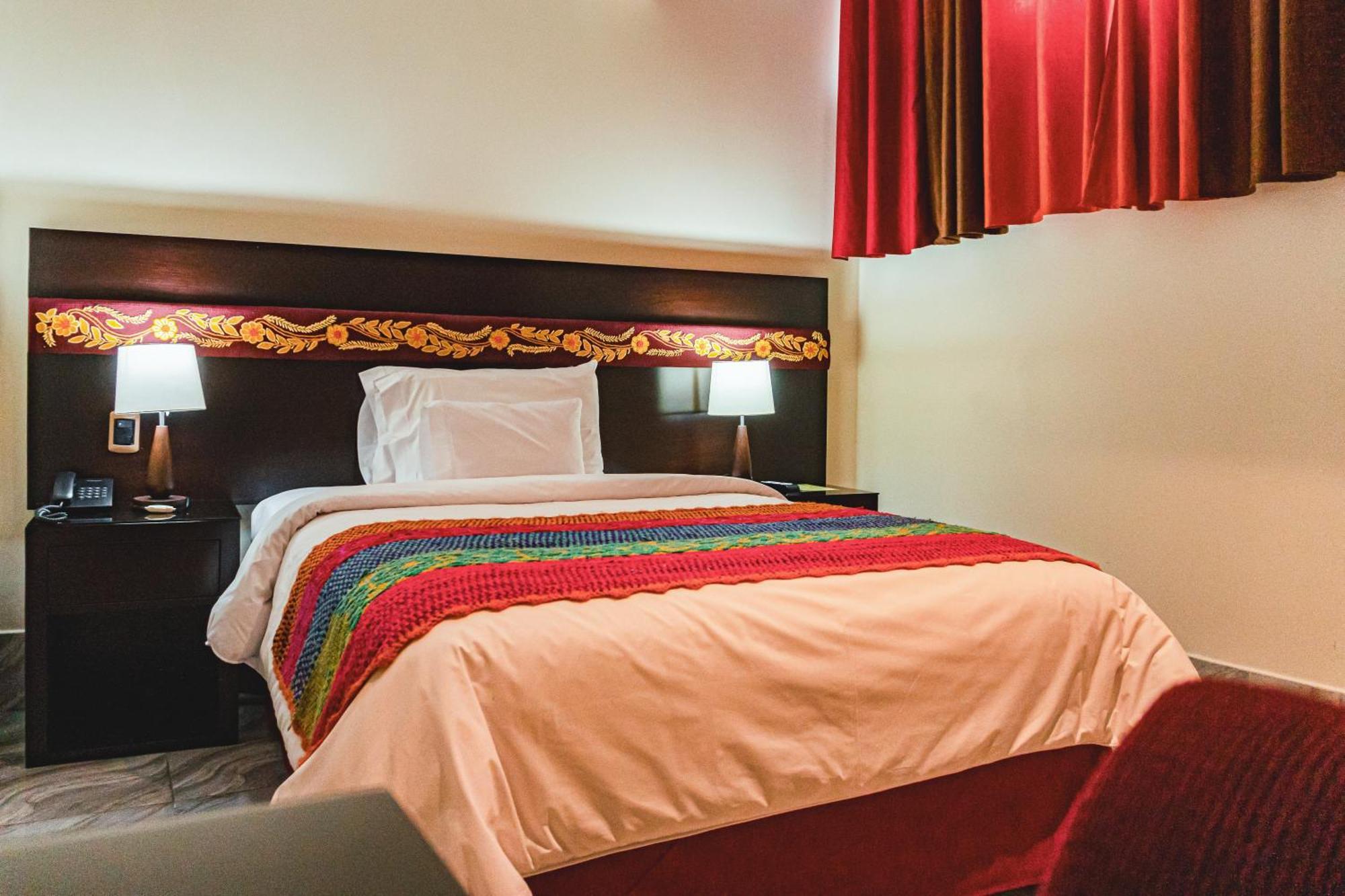 Altipacha Ayacucho Hotel Экстерьер фото
